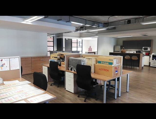 260M² OFFICE TO LET IN CENTURY CITY